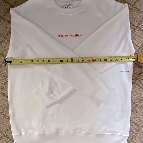 Zara white mid weight sweatshirt with text on front and back. NWOT M - Picture 7 of 15